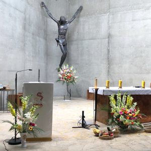 Bouquet de fleurs, Pâques 2026, église Saint-Pierre-Chanel, Rillieux-la-Pape