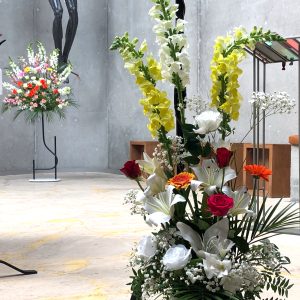 Bouquet de fleurs, Pâques 2026, église Saint-Pierre-Chanel, Rillieux-la-Pape