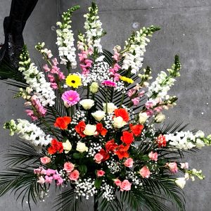 Bouquet de fleurs, Pâques 2026, église Saint-Pierre-Chanel, Rillieux-la-Pape
