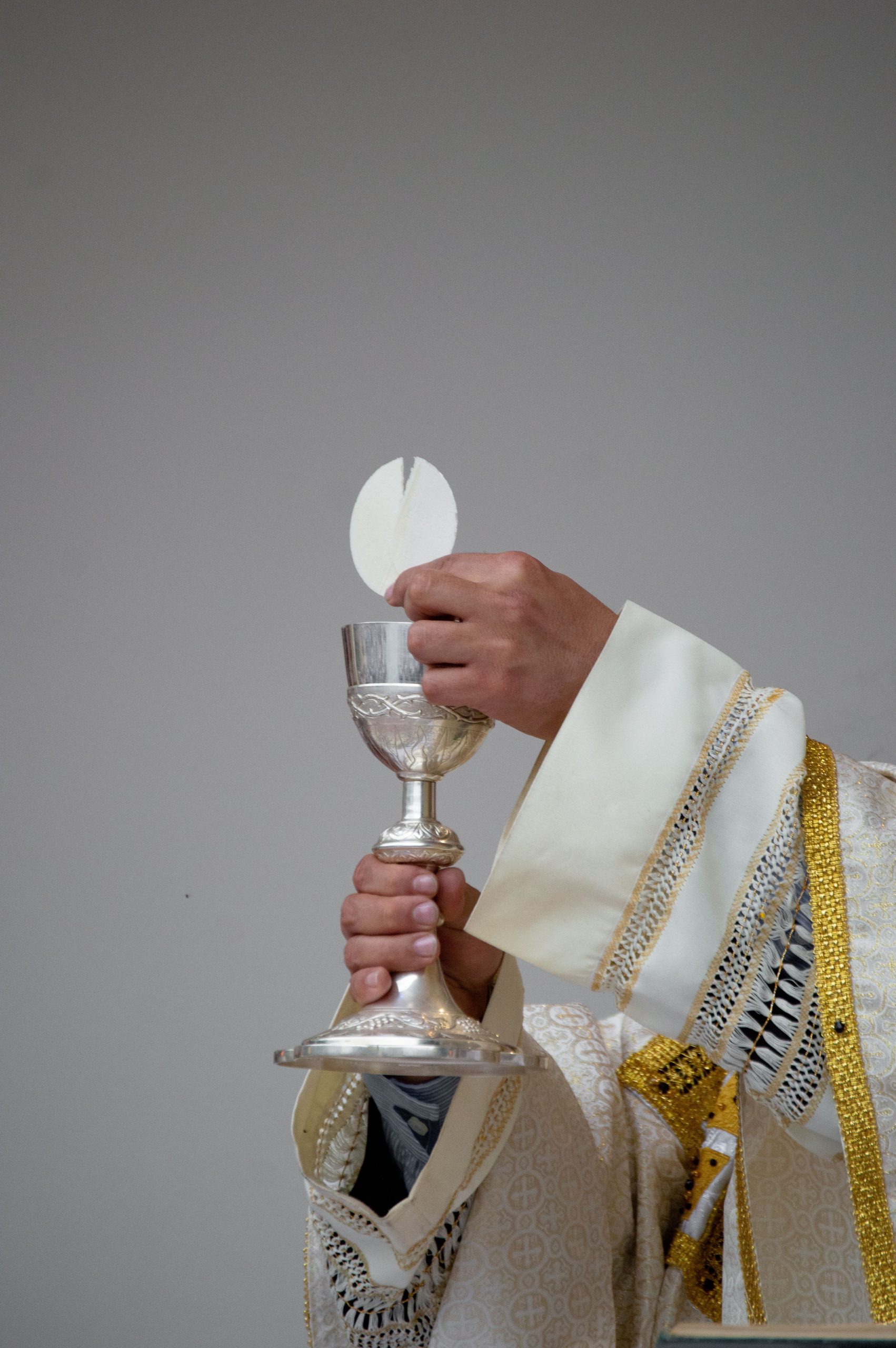 Bouquet de fleurs, Pâques 2026, église Saint-Pierre-Chanel, Rillieux-la-Pape